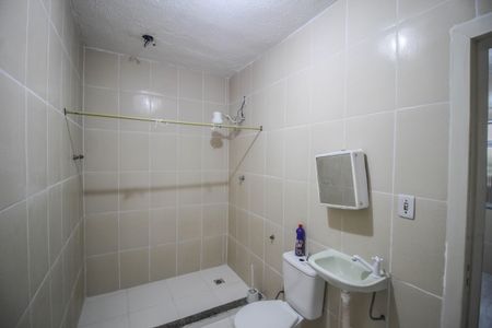 Casa para alugar com 70m², 2 quartos e sem vaga Casa para alugar com 70m², 2 quartos e sem vagaBanheiro