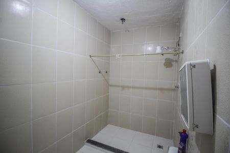 Casa para alugar com 70m², 2 quartos e sem vaga Casa para alugar com 70m², 2 quartos e sem vagaBanheiro