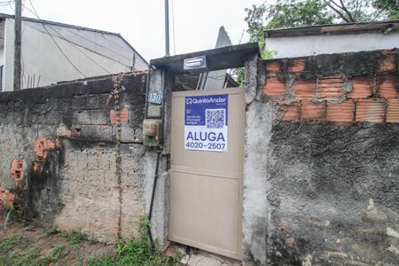 Casa para alugar com 70m², 2 quartos e sem vaga Casa para alugar com 70m², 2 quartos e sem vagaFachada