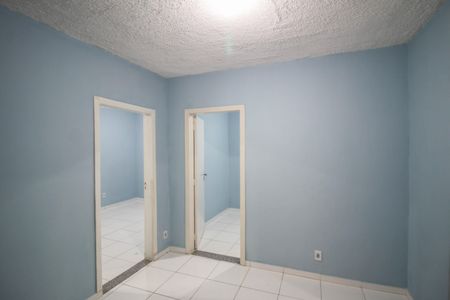 Casa para alugar com 70m², 2 quartos e sem vaga Casa para alugar com 70m², 2 quartos e sem vagaSala
