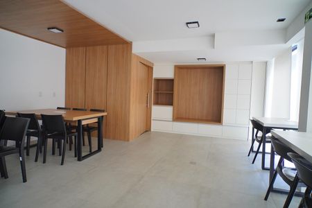 Studio à venda com 129m², 1 quarto e 1 vagaSala  de reunião 