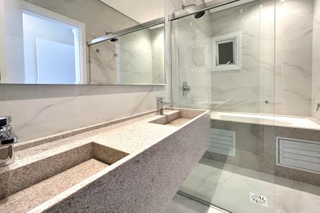 Apartamento para alugar com 133m², 3 quartos e 2 vagasBanheiro Suíte 3