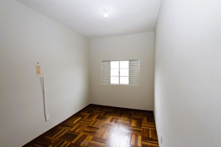 Casa à venda com 156m², 5 quartos e 2 vagasQuarto 2