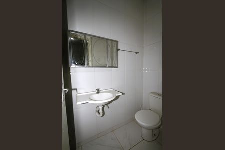 Casa à venda com 156m², 5 quartos e 2 vagasBanheiro 2