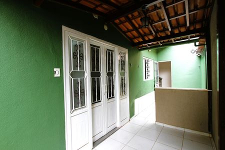 Casa à venda com 156m², 5 quartos e 2 vagasÁrea externa