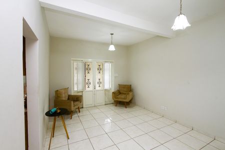 Sala de casa à venda com 5 quartos, 156m² em Bonfim, Belo Horizonte