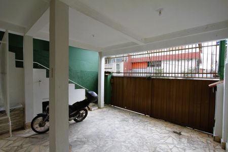 Casa à venda com 156m², 5 quartos e 2 vagasGaragem
