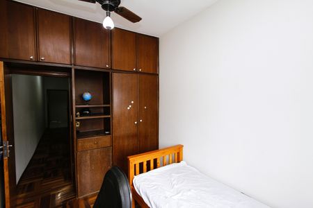 Casa à venda com 156m², 5 quartos e 2 vagasQuarto 3