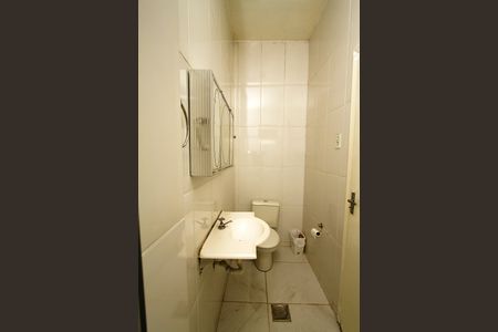 Casa à venda com 156m², 5 quartos e 2 vagasBanheiro 2