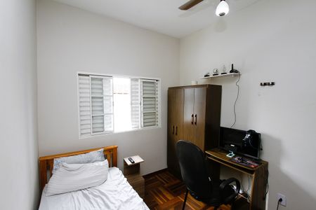 Casa à venda com 156m², 5 quartos e 2 vagasQuarto 3