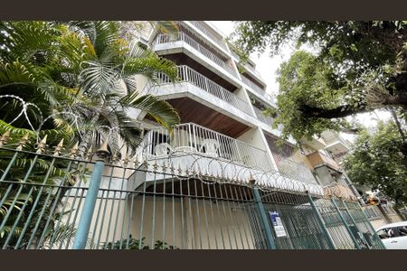 Apartamento para alugar com 70m², 2 quartos e 1 vagaPlaquinha