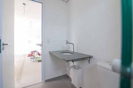Apartamento para alugar com 37m², 2 quartos e sem vaga Apartamento para alugar com 37m², 2 quartos e sem vagaBanheiro
