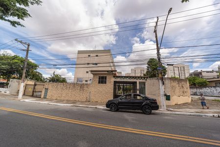 Apartamento para alugar com 65m², 2 quartos e 1 vagaFachada