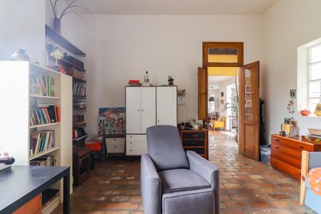 Casa à venda com 354m², 3 quartos e 1 vaga Casa à venda com 354m², 3 quartos e 1 vagaEscritório