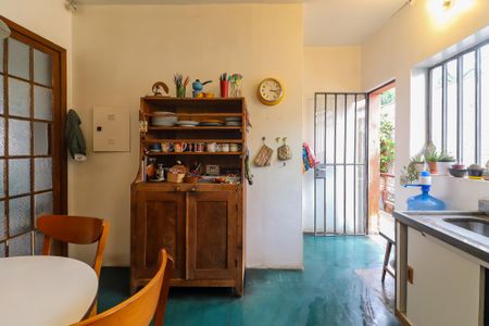 Casa à venda com 354m², 3 quartos e 1 vaga Casa à venda com 354m², 3 quartos e 1 vagaCozinha