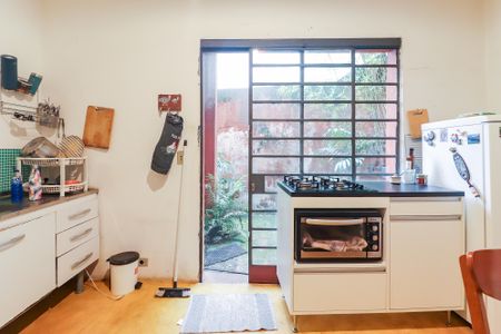 Casa à venda com 354m², 3 quartos e 1 vaga Casa à venda com 354m², 3 quartos e 1 vagaCozinha