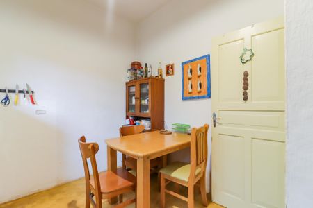 Casa à venda com 354m², 3 quartos e 1 vaga Casa à venda com 354m², 3 quartos e 1 vagaCozinha