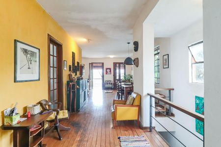 Casa à venda com 354m², 3 quartos e 1 vaga Casa à venda com 354m², 3 quartos e 1 vagaSala