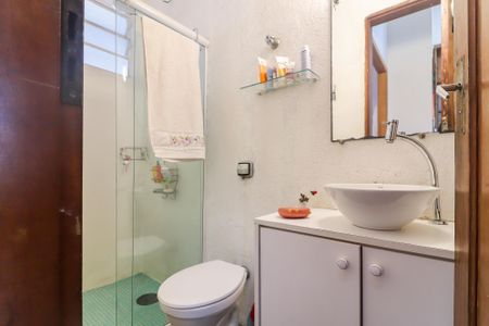 Casa à venda com 354m², 3 quartos e 1 vaga Casa à venda com 354m², 3 quartos e 1 vagaBanheiro