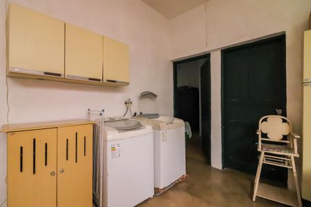 Casa à venda com 354m², 3 quartos e 1 vaga Casa à venda com 354m², 3 quartos e 1 vagaLavanderia