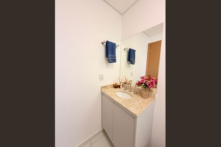 Apartamento à venda com 77m², 3 quartos e 2 vagasBanheiro Social