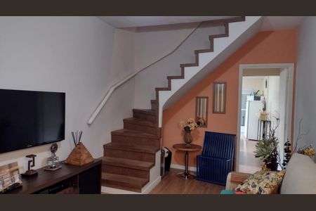 Sala de casa à venda com 2 quartos, 180m² em Vila Moinho Velho, São Paulo