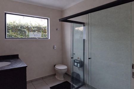 Banheiro de casa à venda com 2 quartos, 180m² em Vila Moinho Velho, São Paulo