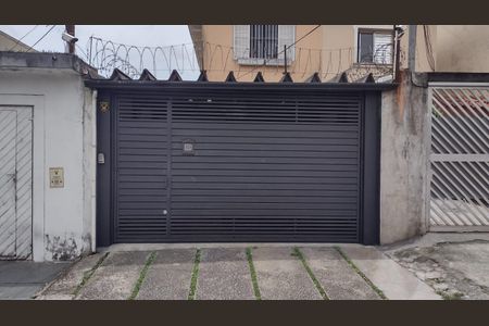 Casa à venda com 180m², 2 quartos e 2 vagasFachada