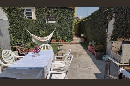 Casa à venda com 180m², 2 quartos e 2 vagasÁrea externa
