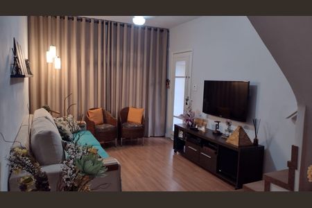 Sala de casa à venda com 2 quartos, 180m² em Vila Moinho Velho, São Paulo