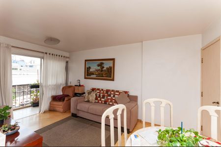 Apartamento à venda com 72m², 2 quartos e 1 vaga Apartamento à venda com 72m², 2 quartos e 1 vagaSala