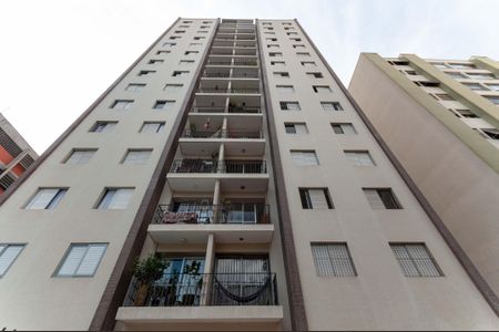 Apartamento à venda com 72m², 2 quartos e 1 vaga Apartamento à venda com 72m², 2 quartos e 1 vagaFachada