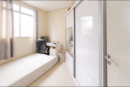 Apartamento à venda com 50m², 2 quartos e 1 vagaQuarto 2