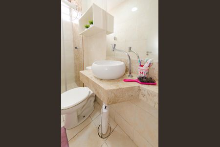 Banheiro de apartamento à venda com 2 quartos, 47m² em Santa Maria, Belo Horizonte