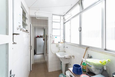 Apartamento à venda com 70m², 2 quartos e 1 vagaÁrea de Serviço