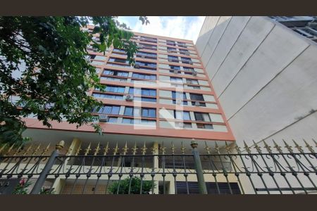 Apartamento à venda com 70m², 2 quartos e 1 vaga Apartamento à venda com 70m², 2 quartos e 1 vagaFachada