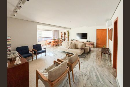 Apartamento à venda com 150m², 4 quartos e 4 vagasSala