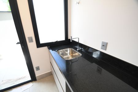 Casa de condomínio à venda com 185m², 3 quartos e 2 vagasÁrea de Serviço