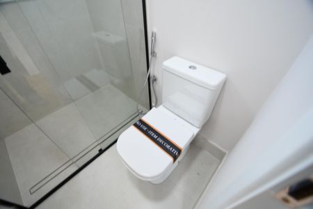 Casa de condomínio à venda com 185m², 3 quartos e 2 vagasBanheiro Suíte 1