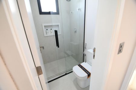 Casa de condomínio à venda com 185m², 3 quartos e 2 vagasBanheiro Suíte 1