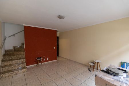 Casa de Condomínio para alugar com 3 quartos, 150m² em Vila Lais, São Paulo