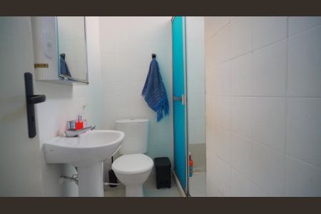 Apartamento à venda com 81m², 3 quartos e sem vagaBanheiro corredor 