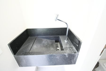 Casa de condomínio à venda com 221m², 3 quartos e 2 vagasLavabo 2