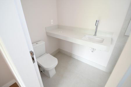 Casa de condomínio à venda com 221m², 3 quartos e 2 vagasBanheiro Suíte 2