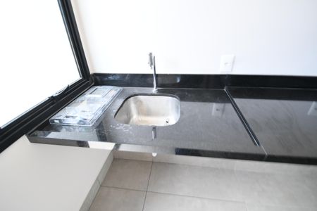 Casa de condomínio à venda com 221m², 3 quartos e 2 vagasÁrea de Serviço