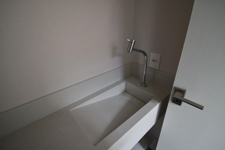 Casa de condomínio à venda com 221m², 3 quartos e 2 vagasLavabo