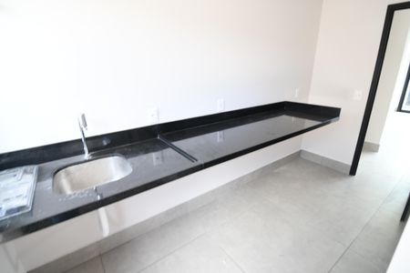 Casa de condomínio à venda com 221m², 3 quartos e 2 vagasÁrea de Serviço