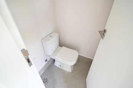 Casa de condomínio à venda com 221m², 3 quartos e 2 vagasLavabo 2