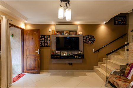 Casa de condomínio à venda com 110m², 2 quartos e 2 vagas Casa de condomínio à venda com 110m², 2 quartos e 2 vagasSala