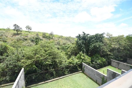 Casa de condomínio à venda com 221m², 3 quartos e 2 vagasQuarto Suíte 2 - Vista